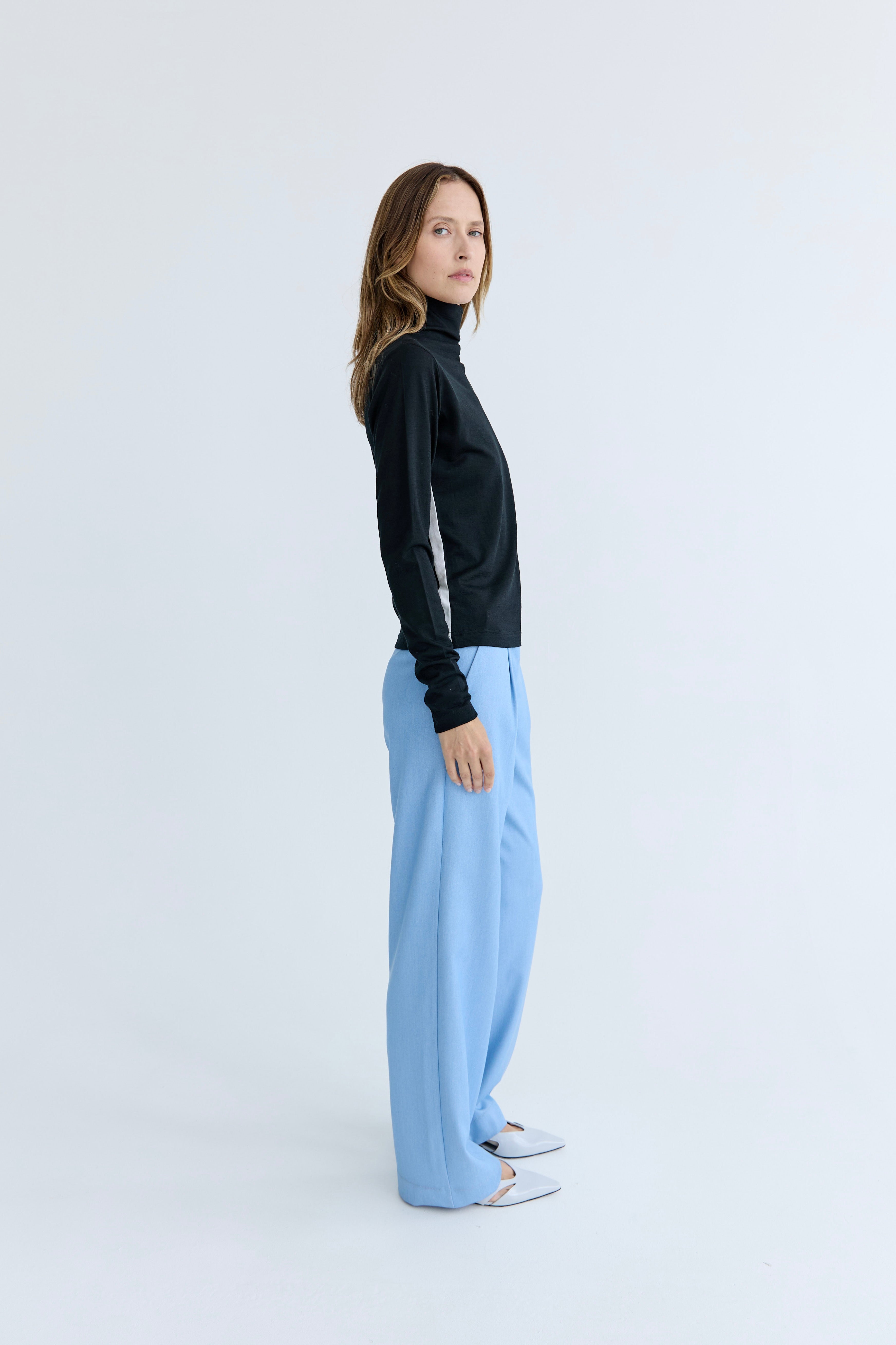 Brittany Skive - Black