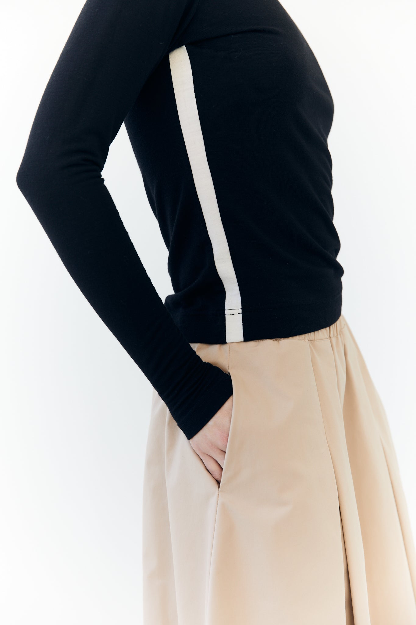 Brittany Skive - Black