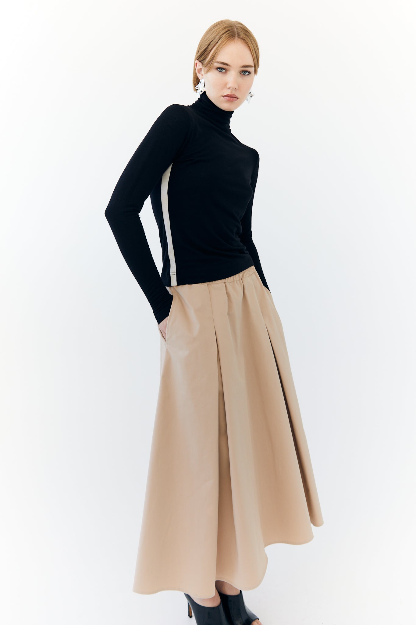 Brittany Skive - Black